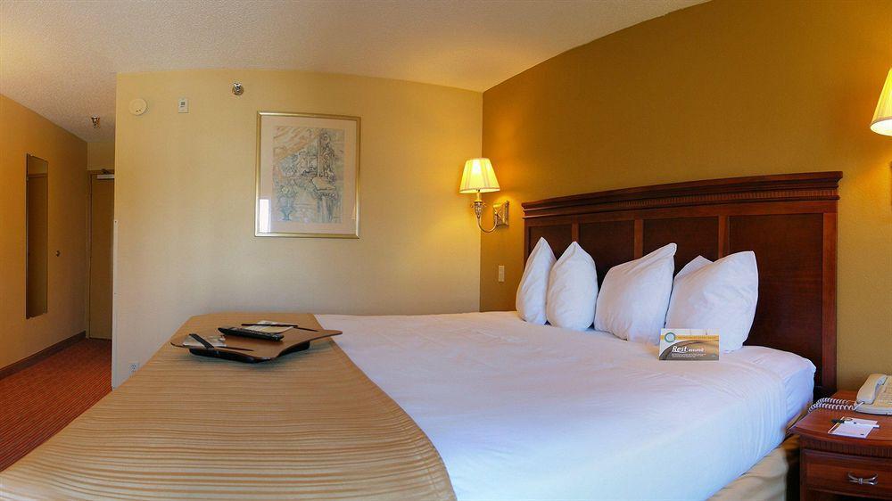 Surestay Plus Hotel By Best Western Durham Medical Center Екстер'єр фото