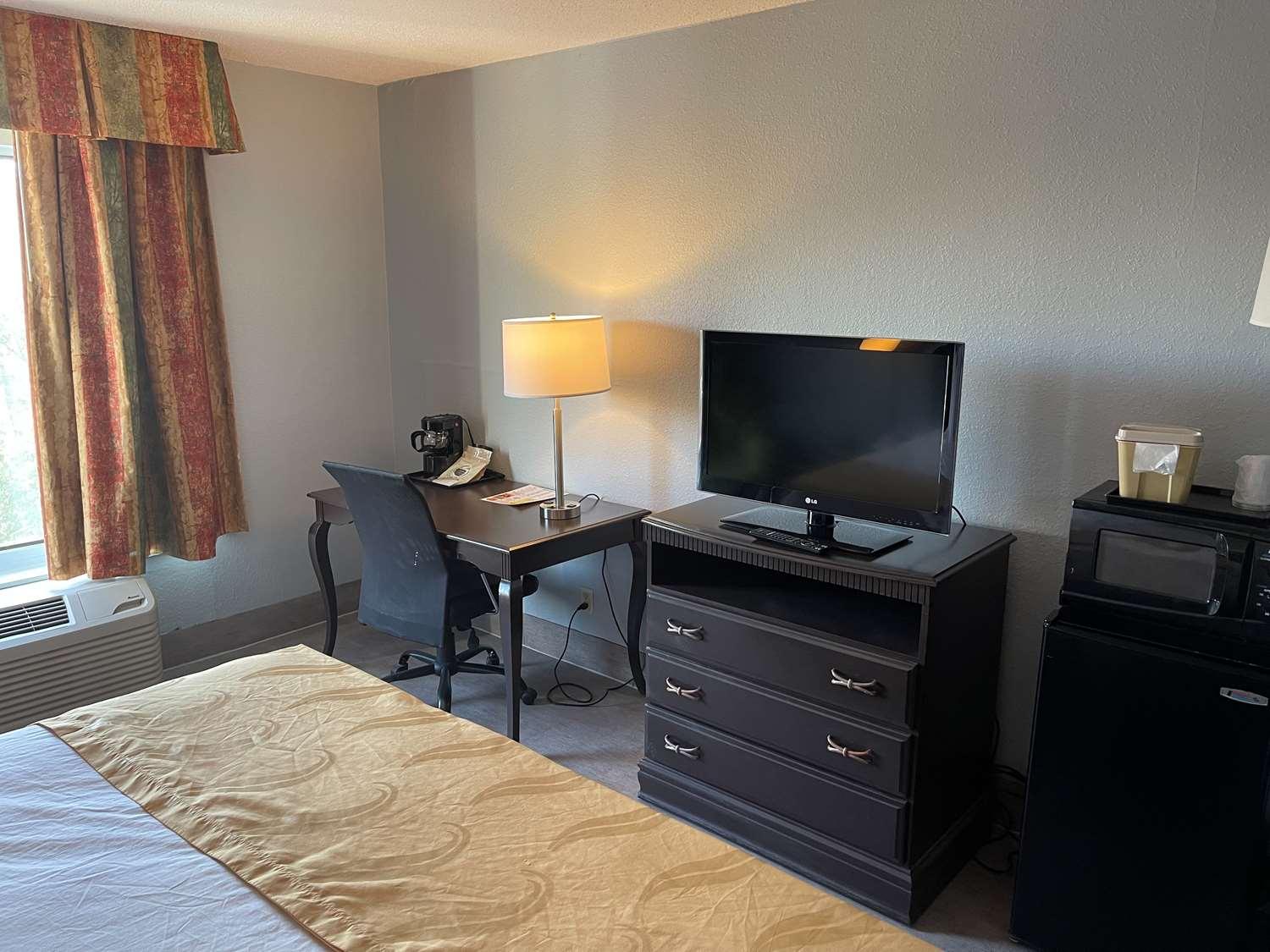 Surestay Plus Hotel By Best Western Durham Medical Center Екстер'єр фото