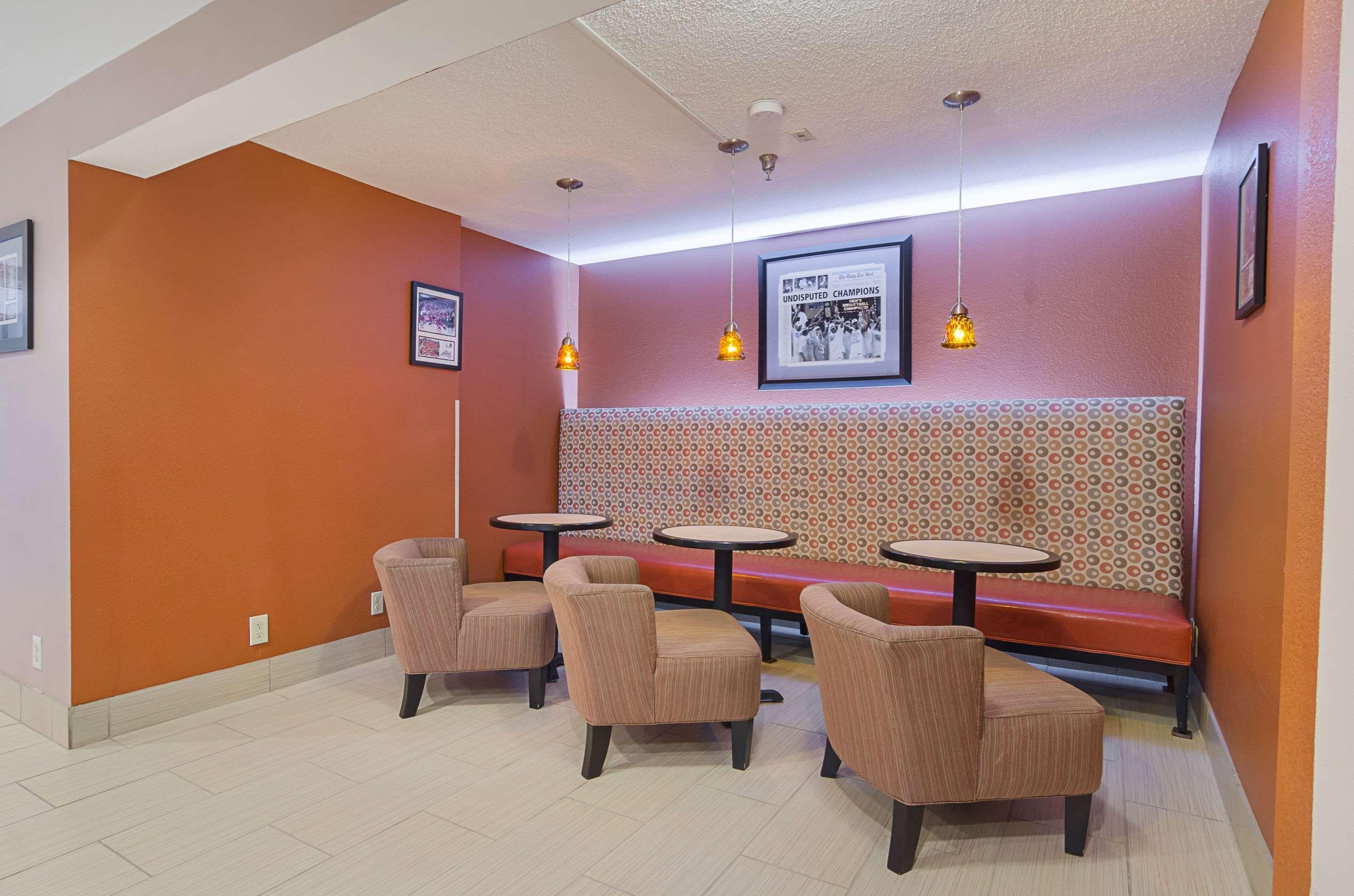 Surestay Plus Hotel By Best Western Durham Medical Center Екстер'єр фото