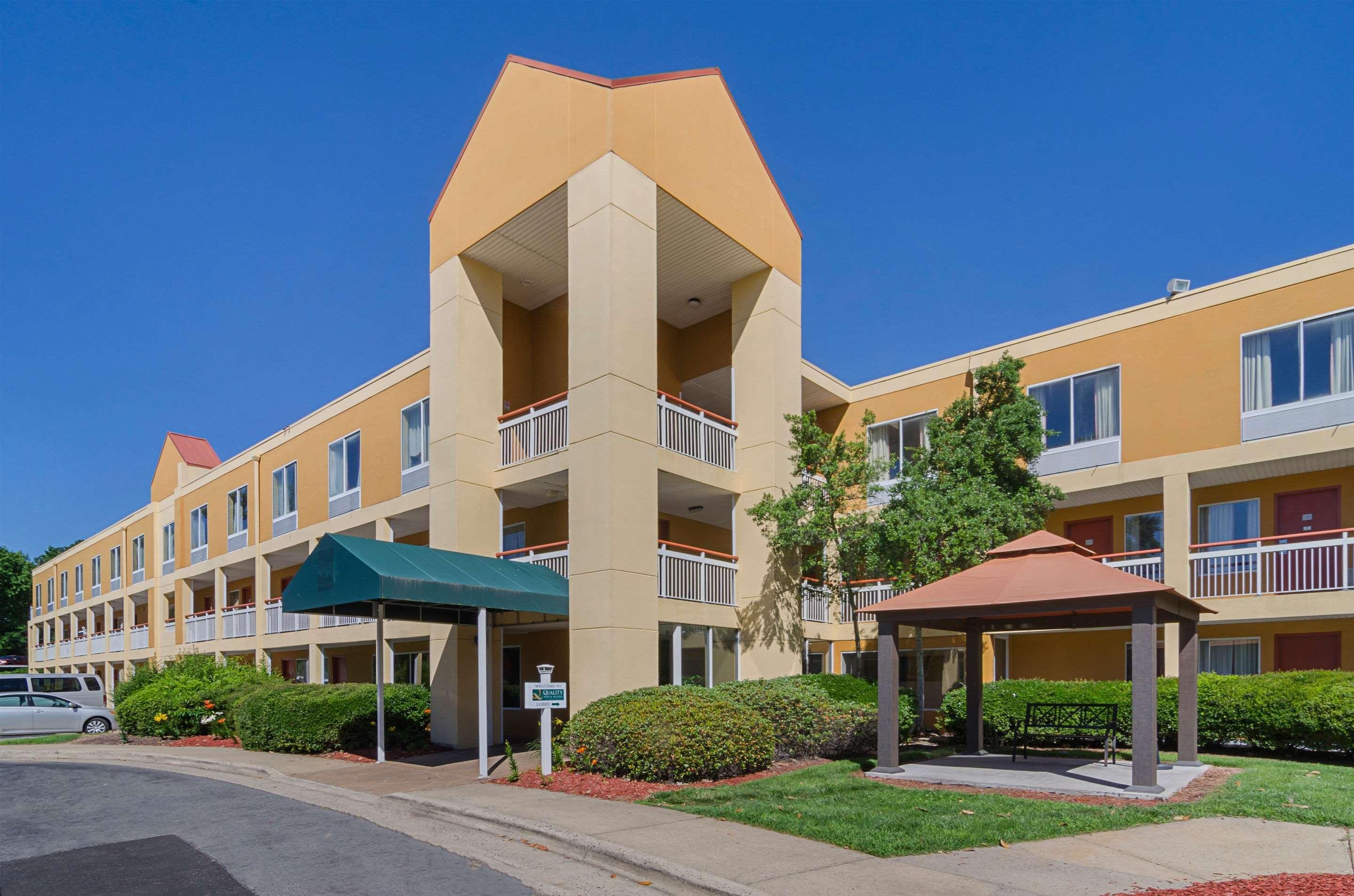 Surestay Plus Hotel By Best Western Durham Medical Center Екстер'єр фото