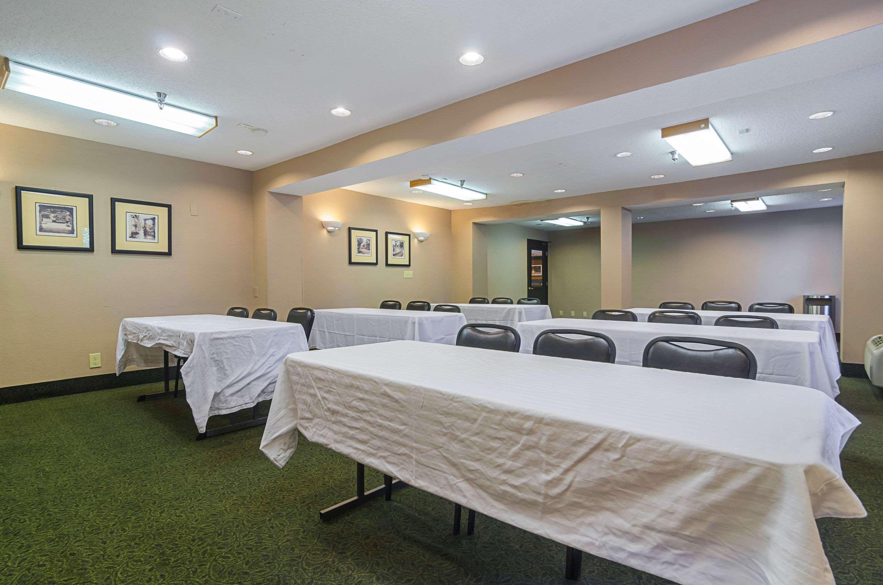 Surestay Plus Hotel By Best Western Durham Medical Center Екстер'єр фото