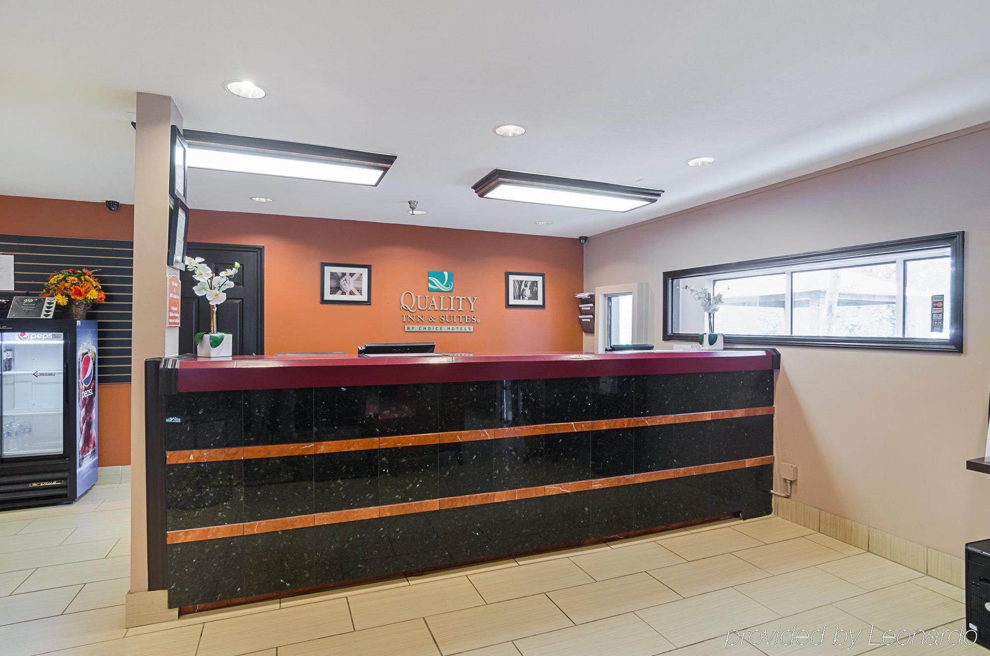 Surestay Plus Hotel By Best Western Durham Medical Center Екстер'єр фото
