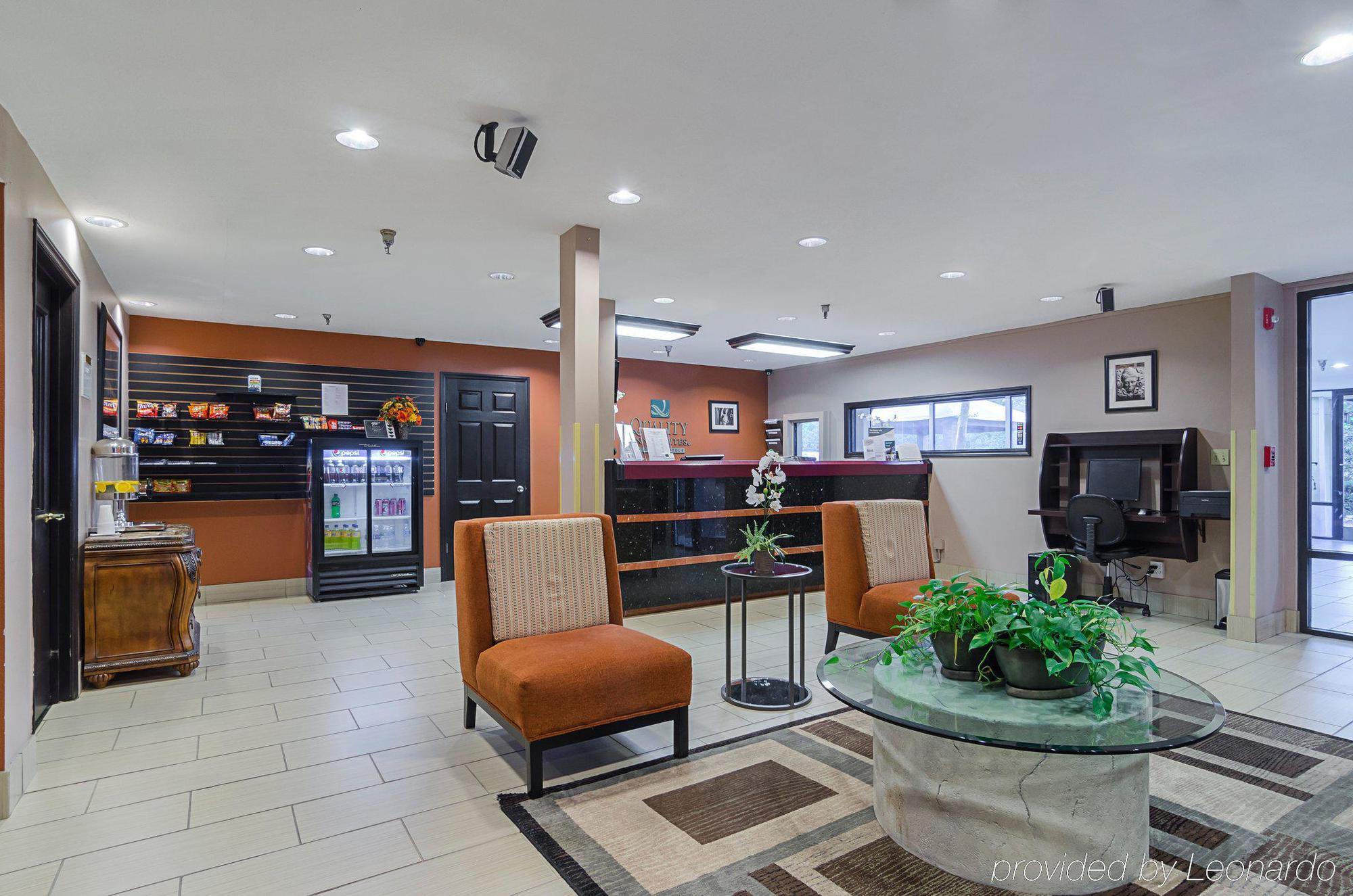 Surestay Plus Hotel By Best Western Durham Medical Center Екстер'єр фото